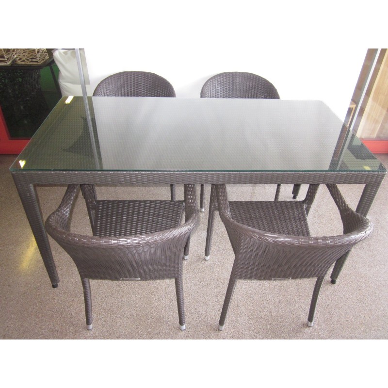 Set tavolo Virgo Tanjaya  colore Java 180x90 con 4 poltrone Mendoza