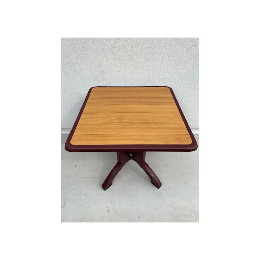 Grosfillex - Tavolo ribaltabile cm 80x80 colore Mogano con piano in simil teak